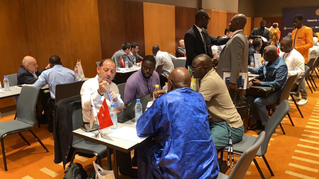 Votre partenaire en stratégie de développement et management de projet